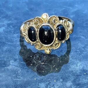 Vintage Avon rhinestone Victorian Ring size 10